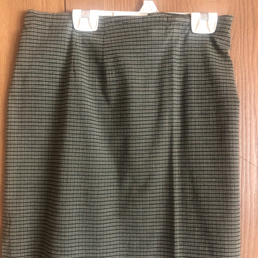 Cute skirt!